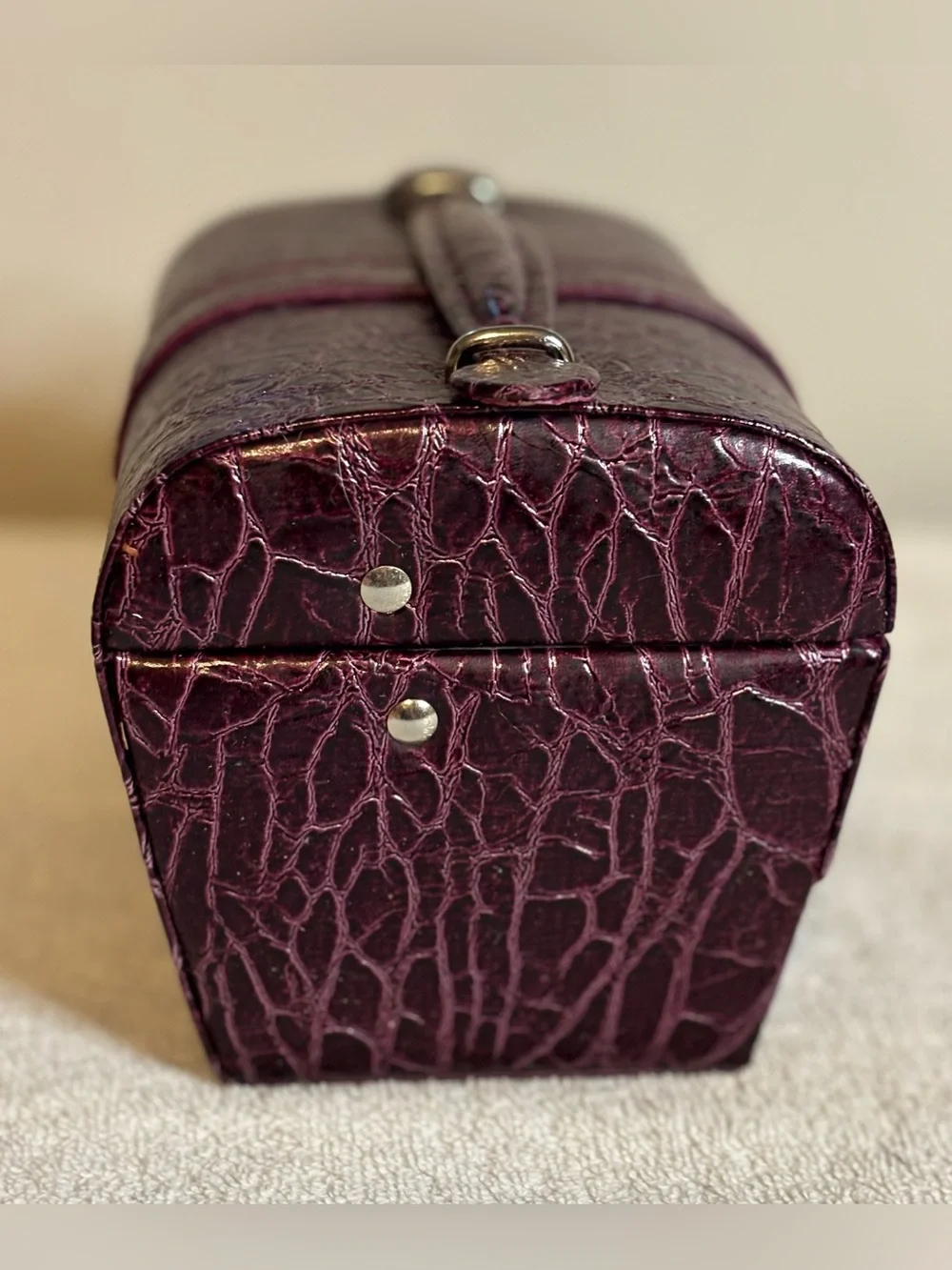 NWT Tuscan Designs Eggplant Crocodile Print Travel Jewelry Case